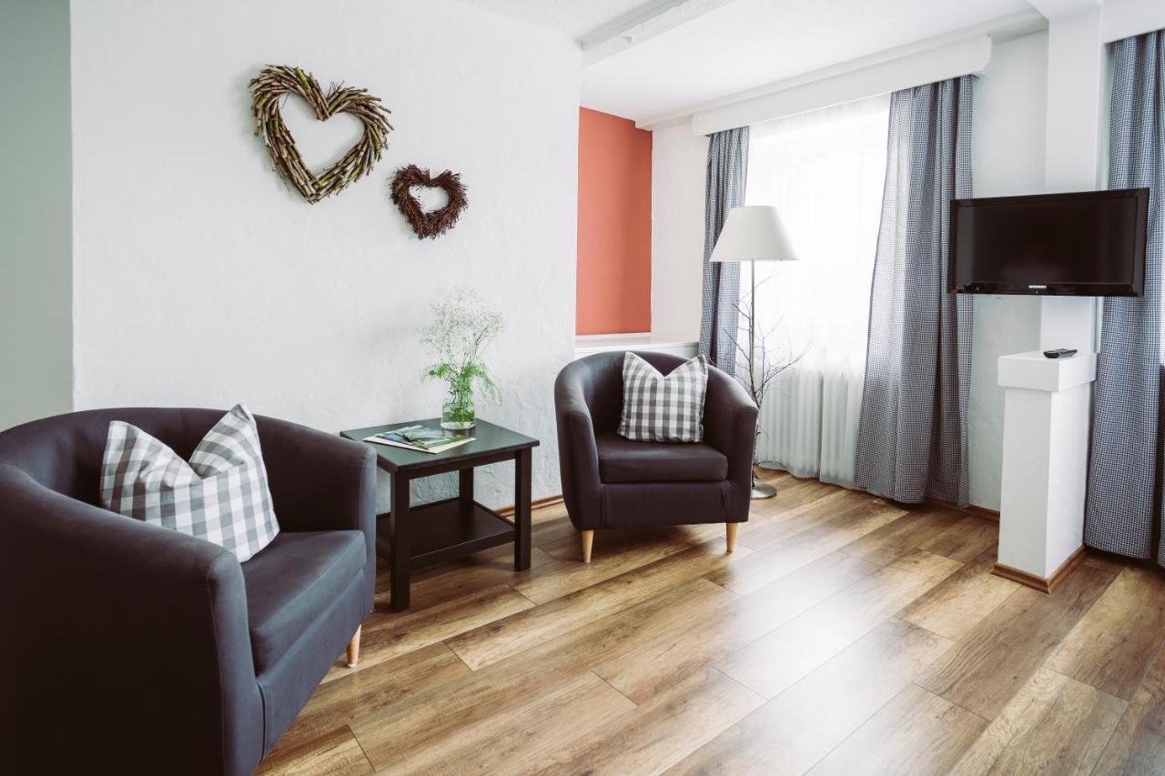 Der Baeren In Zell Otel Eisenberg  Dış mekan fotoğraf